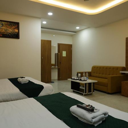 Hotel The Prime Land Hoshangabad Экстерьер фото